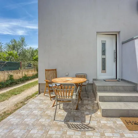 New Lavander 04 With Free Parking